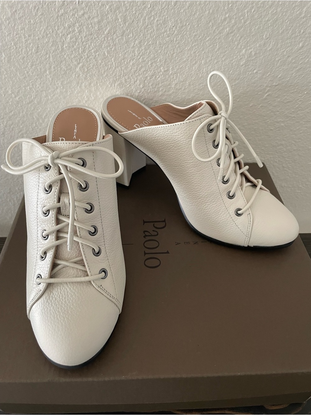 Paolo Off-White Leather Lace-Up Mule Heels - Picture 2 of 11